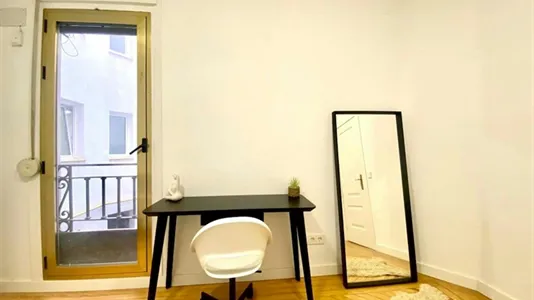 Rooms in Madrid Salamanca - photo 9