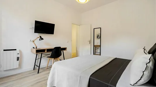 Rooms in Barcelona Eixample - photo 8