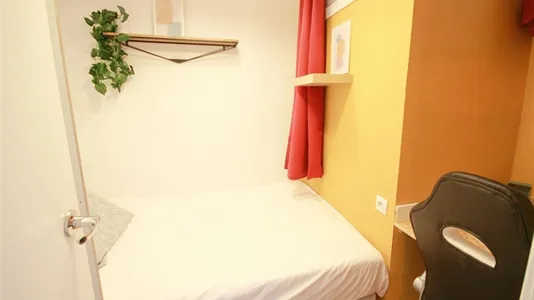 Rooms in Barcelona Eixample - photo 6
