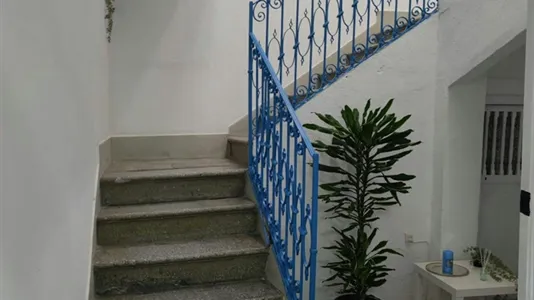 Rooms in Almería - photo 8