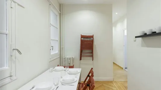 Rooms in Madrid Retiro - photo 6
