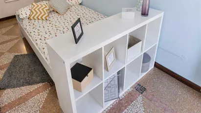 Room for rent in Bologna, Emilia-Romagna