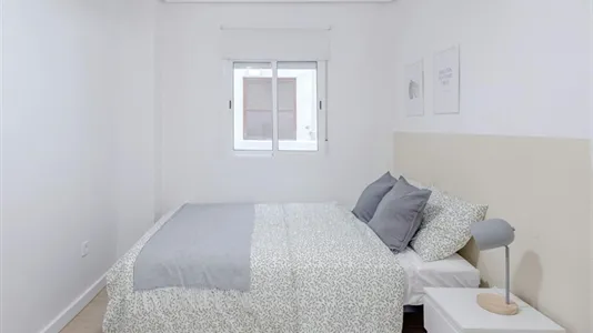 Rooms in Burjassot - photo 4