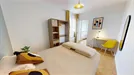 Room for rent, Lyon, Auvergne-Rhône-Alpes, &lt;span class=&quot;blurred street&quot; onclick=&quot;ProcessAdRequest(13765310)&quot;&gt;&lt;span class=&quot;hint&quot;&gt;See streetname&lt;/span&gt;[xxxxxxxxxxxxx]&lt;/span&gt;