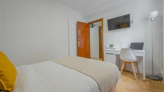 Rooms in Madrid Retiro - photo 3