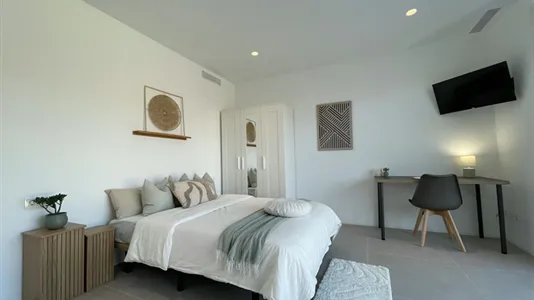 Rooms in L'Hospitalet de Llobregat - photo 2