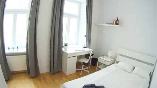 Rooms in Vienna Landstraße - photo 1