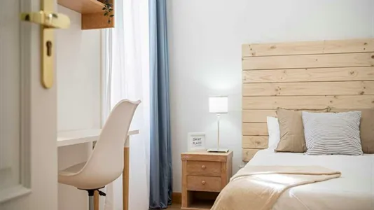 Rooms in Madrid Centro - photo 9