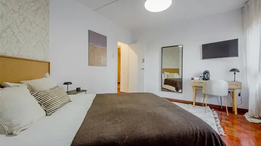 Rooms in Madrid Ciudad Lineal - photo 2