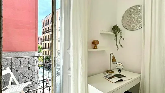 Rooms in Madrid Centro - photo 7