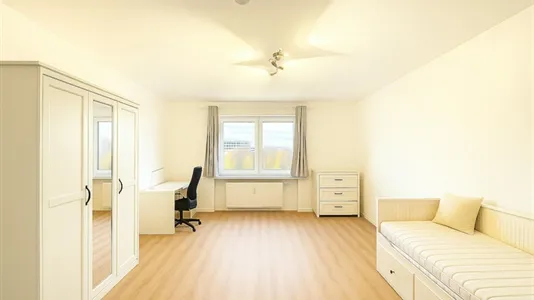 Rooms in Location is not specified - photo 1