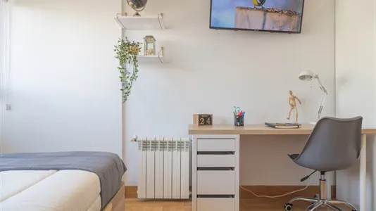 Rooms in Madrid Centro - photo 4