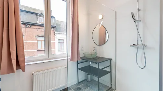 Rooms in La Louvière - photo 5