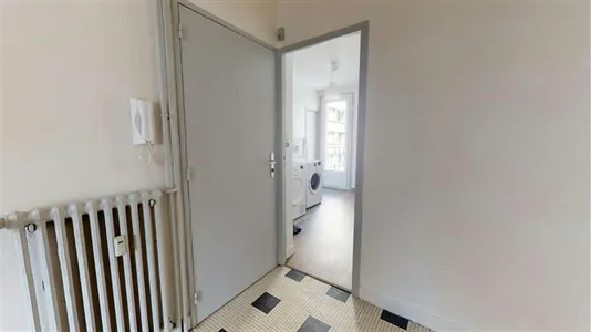 Rooms in Saint-Étienne - photo 9