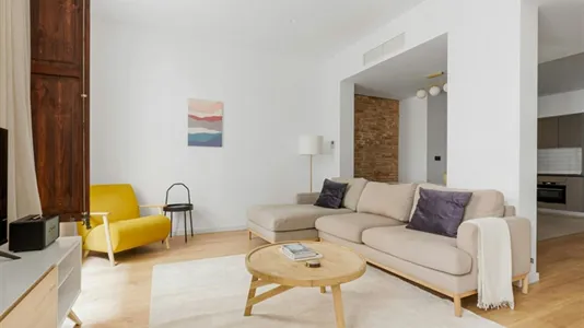 Apartments in Barcelona Ciutat Vella - photo 4