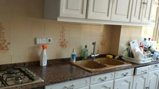 Rooms in Valencia Extramurs - photo 10