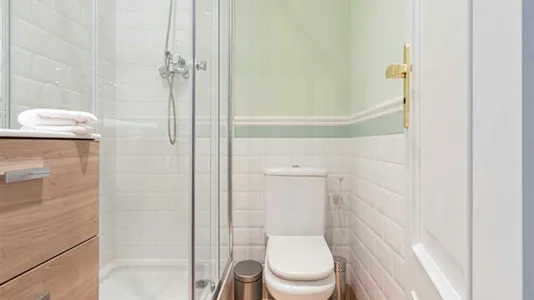 Rooms in Madrid Centro - photo 7