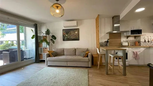 Apartments in Lyon - photo 2