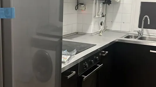 Rooms in Barcelona Eixample - photo 10