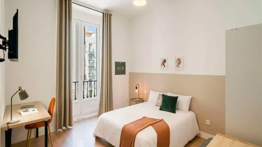 Rooms in Madrid Centro - photo 5