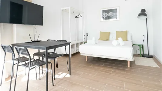 Apartments in Valencia L'Eixample - photo 4