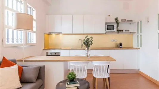 Rooms in Madrid Centro - photo 10