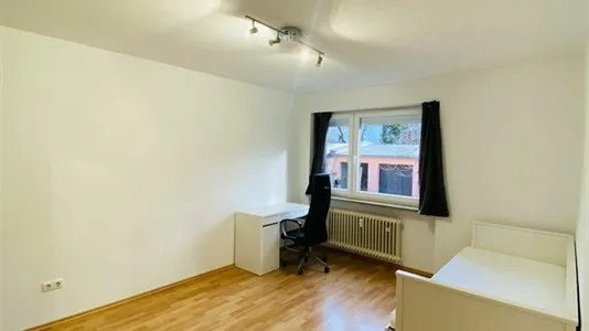 Rooms in Location is not specified - photo 1