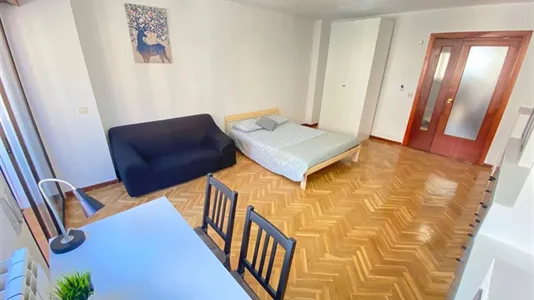 Rooms in Madrid Fuencarral-El Pardo - photo 4
