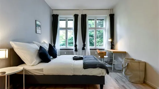 Rooms in Berlin Friedrichshain-Kreuzberg - photo 4