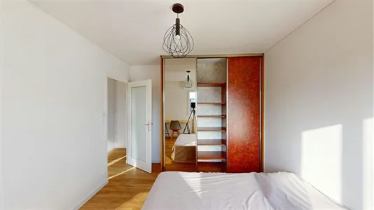 Rooms in Saint-Julien-en-Genevois - photo 5