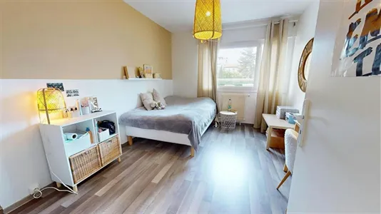 Rooms in Lyon - photo 2