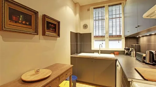 Apartments in Paris 16ème arrondissement (South) - photo 9