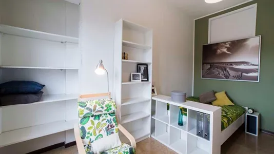 Rooms in Milano Zona 8 - Fiera, Gallaratese, Quarto Oggiaro - photo 6