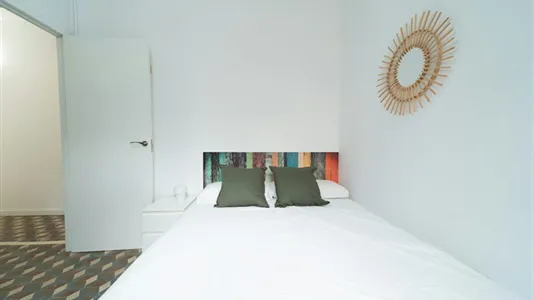 Rooms in Barcelona Ciutat Vella - photo 7