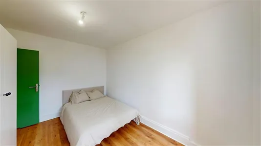 Rooms in Grenoble - photo 2