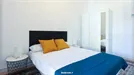 Room for rent, Barcelona Eixample, Barcelona, &lt;span class=&quot;blurred street&quot; onclick=&quot;ProcessAdRequest(7746111)&quot;&gt;&lt;span class=&quot;hint&quot;&gt;See streetname&lt;/span&gt;[xxxxxxxxxxxxx]&lt;/span&gt;
