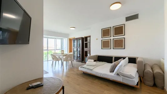 Apartments in Madrid Ciudad Lineal - photo 3