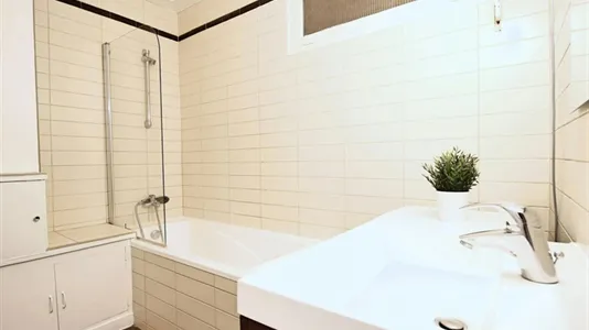 Rooms in Paris 16éme arrondissement (North) - photo 7