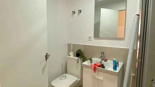 Rooms in Mislata - photo 10