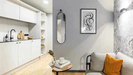 Apartments in Frankfurt Süd - photo 5