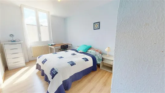 Apartments in Saint-Étienne - photo 7