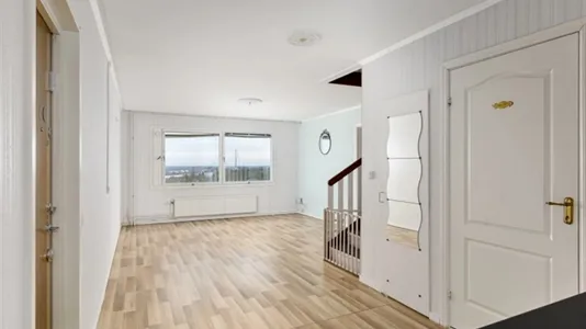 Apartments in Södertälje - photo 2