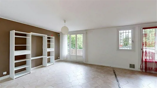 Apartments in Grenoble - photo 3