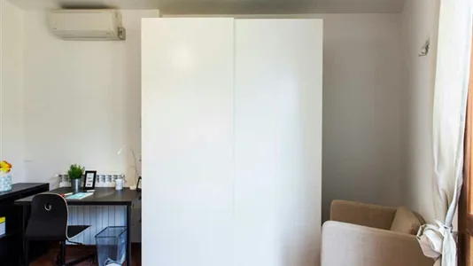Rooms in Milano Zona 5 - Vigentino, Chiaravalle, Gratosoglio - photo 5