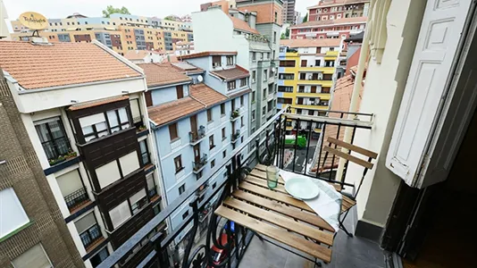 Rooms in Bilbao - photo 10