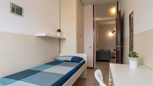 Rooms in Milano Zona 7 - Baggio, De Angeli, San Siro - photo 1