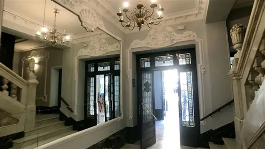 Rooms in Madrid Centro - photo 9