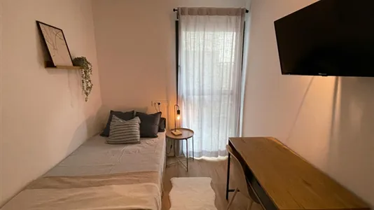 Rooms in L'Hospitalet de Llobregat - photo 4