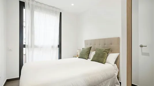 Apartments in Barcelona Ciutat Vella - photo 4