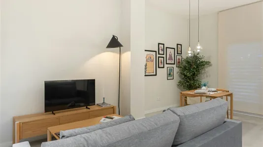 Apartments in Barcelona Eixample - photo 2